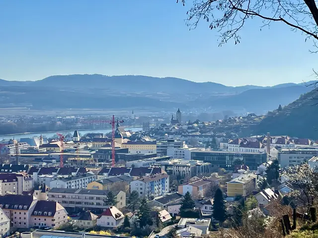 Daheim ist's am schönsten: 67 Prozent der Waldviertler würden in der eigenen Heimat nach einer Immobilie suchen.  | Foto: sg