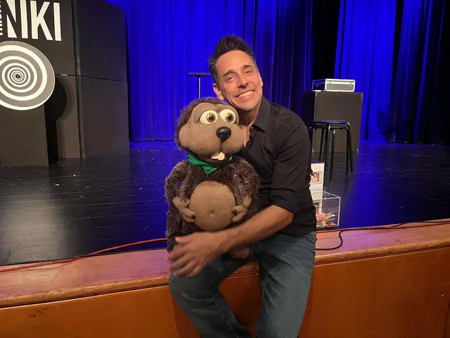 Tricky Niki mit seinem Biber namens Justin Bieber | Foto: Bernd Dorner