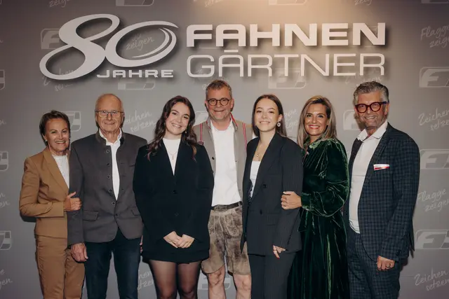 Das Traditionsunternehmen Fahnen-Gärtner feierte mit zahlreichen geladenen Gästen das 80-jährige Firmenjubiläum. | Foto: Eva Reifmüller