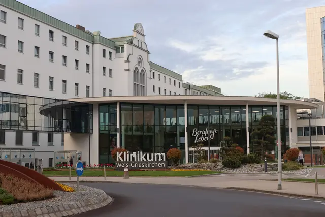 Das Klinikum Wels-Grieskirchen wurde zum „fahrradfreundlichen Betrieb“ ausgezeichnet.  | Foto: laumat.at