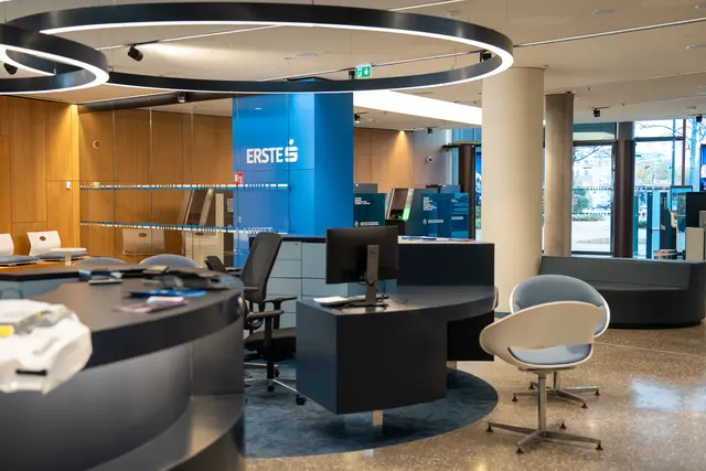 Auch gibt es noch eine klassische Filiale für Kundinnen und Kunden im Headquarter. | Foto: Valentina Marinelić/MeinBezirk