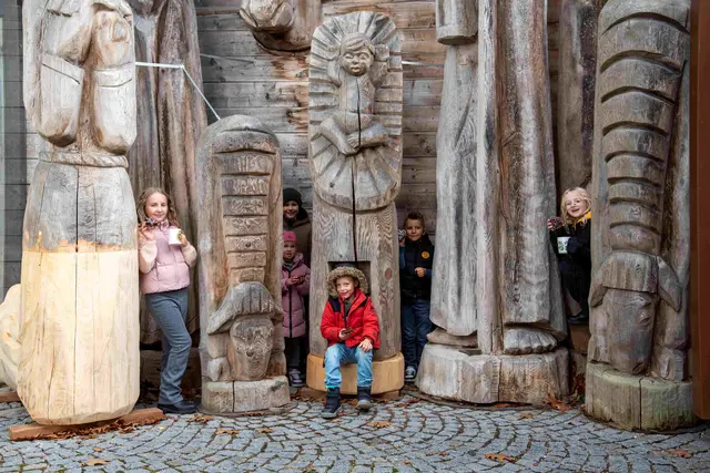 Die sanierten Krippefiguren sind wieder im Ligorama zurück. | Foto: Lignorama