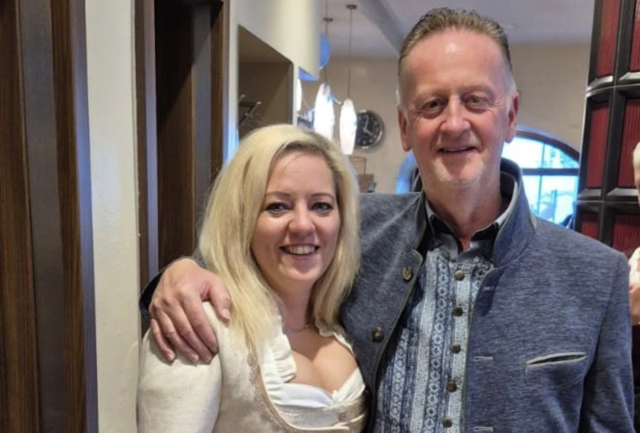 Zwischen herzhaftem Lachen, lebhaften Gesprächen und fröhlichem Anstoßen verging die Zeit wie im Flug. | Foto: Privat