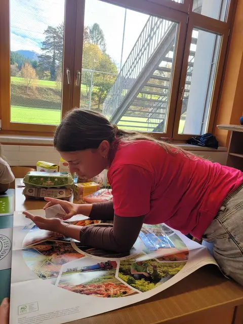 Die Bäuerinnen besuchten die Volksschülerinnen und Volksschüler in Gaming. | Foto: Simone Fallmann/Volksschule Gaming