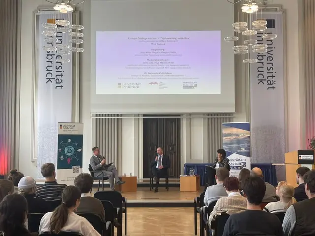 Zu Gast in Innsbruck: Der Botschafter der Bundesrepublik Deutschland. | Foto: Berani Albona