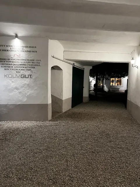 Fly-Betreiber Martin Reitstätter spricht sich klar gegen jede Art von Rassismus aus. | Foto: MeinBezirk/Constance Haslberger