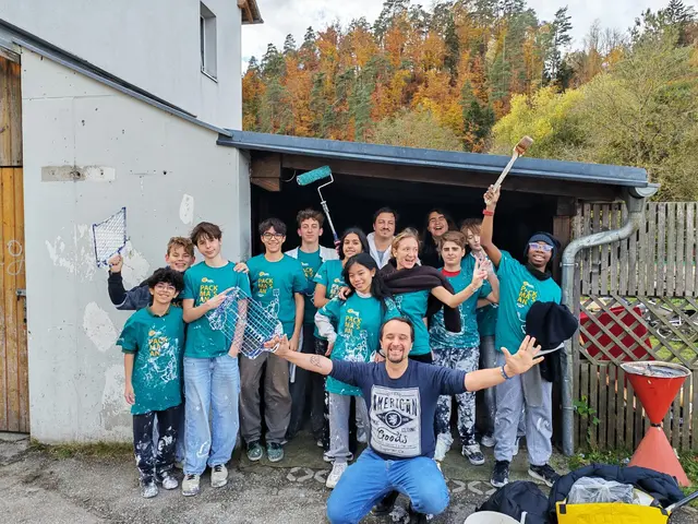 Der Eingangsbereich beim Flüchtlingshaus in Rottenegg erhielt einen neuen Anstrich. | Foto: Derflinger