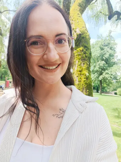 Tamara Zuchna ist in der Nähe des Samer Mösls aufgewachsen und verbindet mit dem Naherholungsgebiet einige schöne Kindheitserinnerungen. | Foto: Zuchna