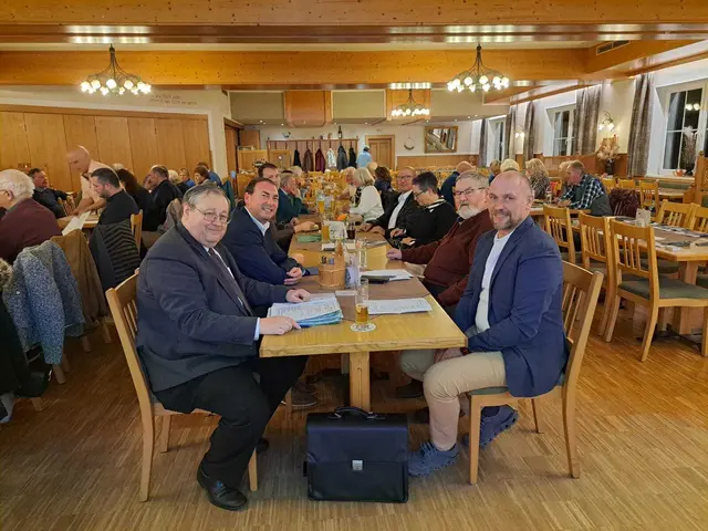 Die Ehrengäste der Jahreshauptversammlung des Grenzgänger-Landesverbandes am 24. Oktober 2025 beim Kirchenwirt in Schardenberg | Foto: GLV