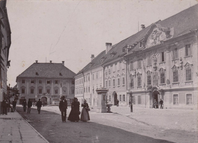 Diese Ansicht entstand um 1890 und zeigt den St. Veiter Hauptplatz Richtung Westen. | Foto: Historisches Archiv der Stadtgemeinde St. Veit/Glan