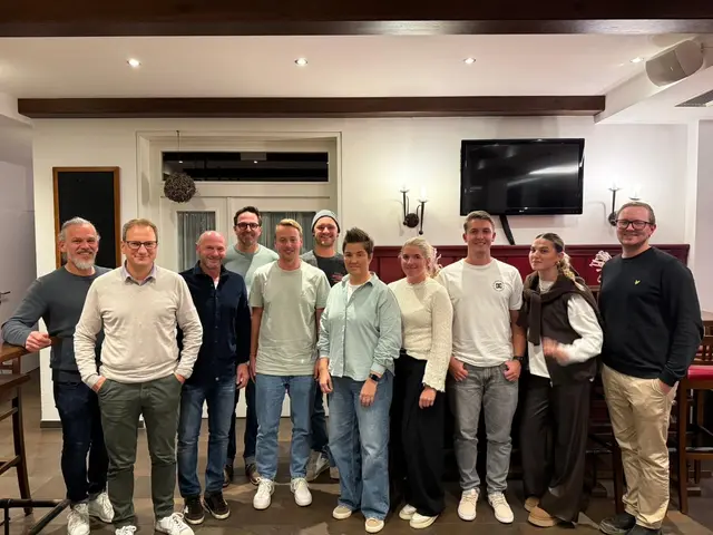 Der neu gewählte Vorstand
v.l.: : Walter Steiner, Matthias Lorenz, Franz Grünwald, Kajetan Uriach, Philip Grünwald, Philipp Obermayer, Nina Brandtner-Krallinger, Tanja Weiß, Patrick Obersteiner, Sarah Kirchner und Johannes Bernhofer | Foto: USC Eben