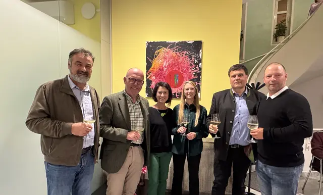 Marko Trampusch, Albert David, Christine Meklin-Sumnitsch, Victoria Meklin, Michael Jernej und Daniel Wrießnig (von links) bei der Ausstellungseröffnung | Foto: RB Völkermarkt-Bleiburg-Brückl