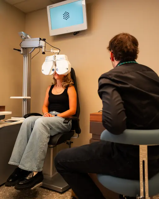 Mit regelmäßigen Sehtests kann man seine Augen am besten schützen | Foto:  Paul Ambrusch