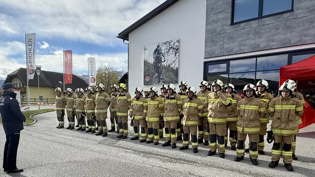 Mehrere Feuerwehren aus dem Lungau stellten sich am 25. Oktober 2025 in Mariapfarr-Bruckdorf der Branddienstleistungsprüfung in der Stufe Bronze. | Foto: BI Anton Doppler ASBÖ2 bzw. FF St. Margarethen