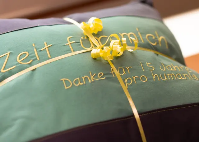 Irene Grau aus dem Bezirk Leibnitz wurde für ihr langjähriges Engagement als ehrenamtliche Sozialbegleiterin ausgezeichnet. | Foto: pro humanitas