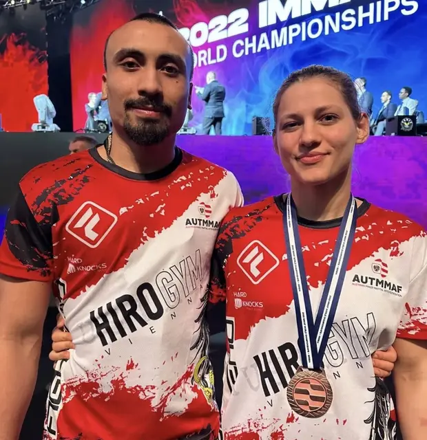 Die Liesinger Mixed-Martial-Arts-Athletin (MMA) Katharina Rychkova (r.). | Foto: z.V.g.