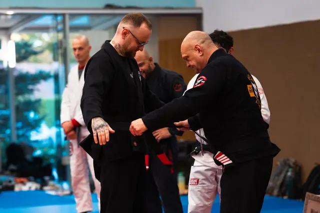 David Dreer (links) ist der erste BJJ-Schwarzgurt im Innviertel. | Foto: Flowfactory