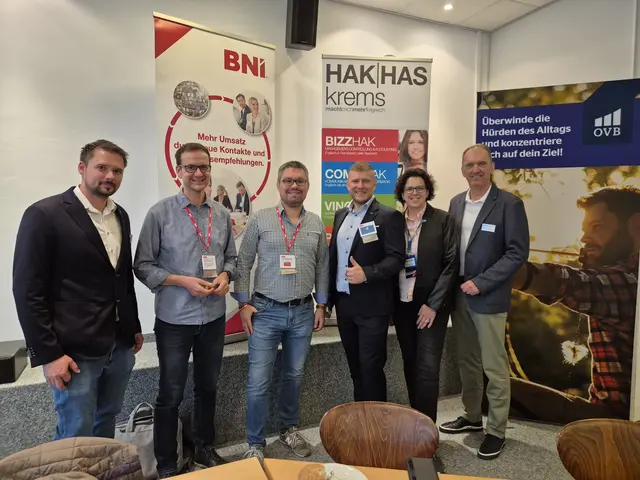 Dieter Mahringer, Schatzmeister Christian Högl, Chapterdirektor Franz Stummer, Mitgliederkoordinator Michél Fillafer, Medienkoordinatorin Gaby Gaukel und Direktor-Stv. Gerald Edlinger. | Foto: BNI Veronika Beranek