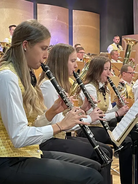 Der Musikverein Steinbach lädt ein zum traditionellen Herbstkonzert. | Foto: MV Steinbach