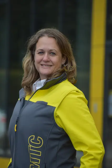 „Grundsätzlich spricht nichts dagegen, kostümiert mit dem Auto zu fahren“, weiß die Verkehrsrechtsexpertin des ÖAMTC, Christina Holzer-Weiß. | Foto: ÖAMTC Salzburg