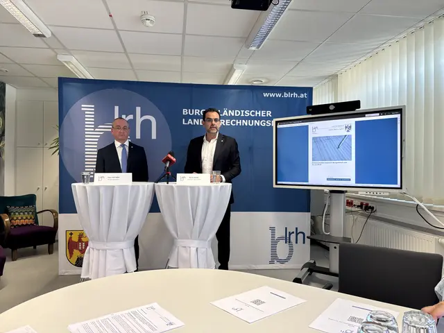 Prüfungsleiter Paul Artner (l.) und Direktor des Burgenländischen Landes-Rechnungshofes (BLRH) Rene Wenk präsentierten am Dienstag die Ergebnisse des Prüfberichts.  | Foto: MeinBezirk/Franz Tscheinig