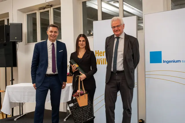 Ingenium-GF Stefan Friedrich, Absolventin Kristina Tomic und Bernd Wolfrum (OTH Regensburg, v.l.). | Foto: Ingenium