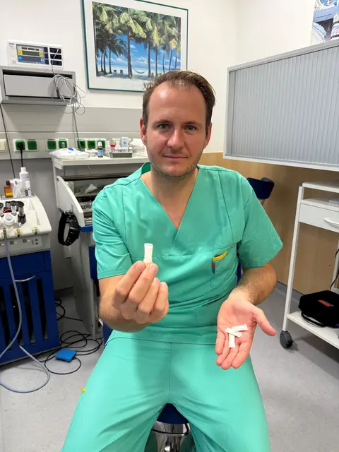 Oberarzt Matthias Stadler aus dem Ordensklinikum Linz Barmherzige Schwestern warnt vor diesen hochdosierten Nikotinprodukten.  | Foto:  Ordensklinikum Linz