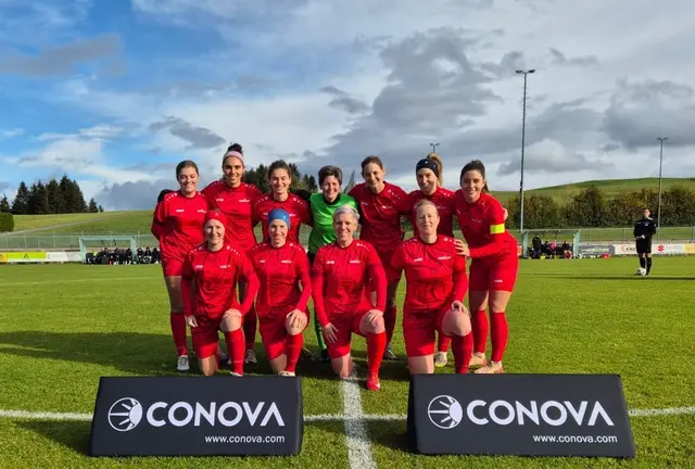 Das Frauenfußball-Team des USK Hof siegt mit 4:3 gegen den FC Pinzgau Saalfelden 1b.  | Foto: USK Hof