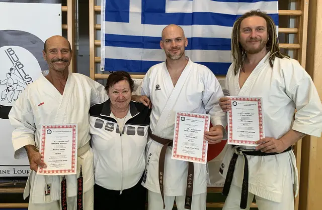 Sensei Katherine Loukopoulos mit Ferdinand Hörmann, Daniel Steinberger und Stefan Laczaj | Foto: Karate Union Köflach