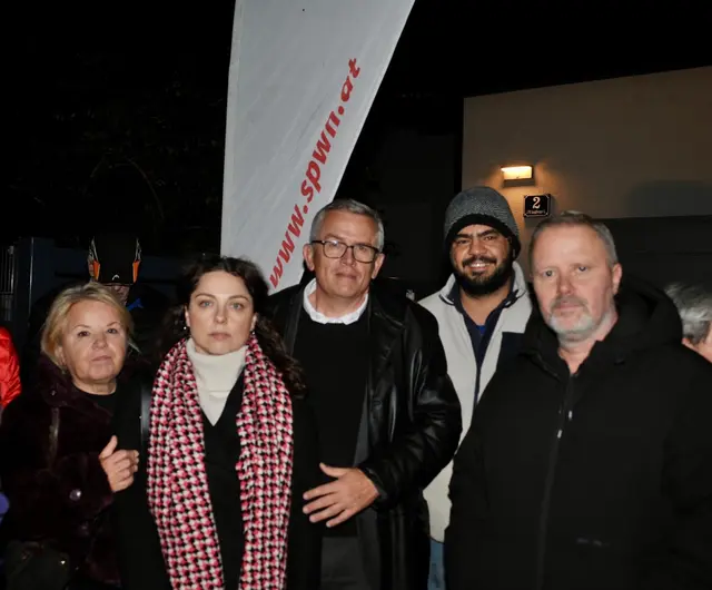 Das SPÖ-Trio mit Siedlern. | Foto: Sascha Trimmel