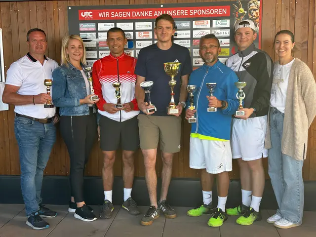 Turnierleiter und 50+ Finalist Christoph Aschauer, B 2. Marina Hofbauer, B 2. Martin Amon, Herren Sieger Gregor Koll, 50+ Sieger und Herren 2. Jürgen Bauer, B Sieger Philipp Strommer und Turnierleiterin Julia Koch. | Foto: UTC Horn