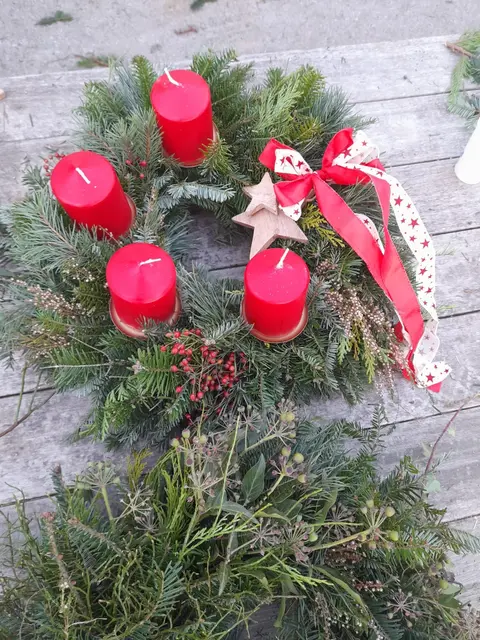 Bald beginnt der Advent: Zeit einen Kranz zu binden. | Foto: Privat