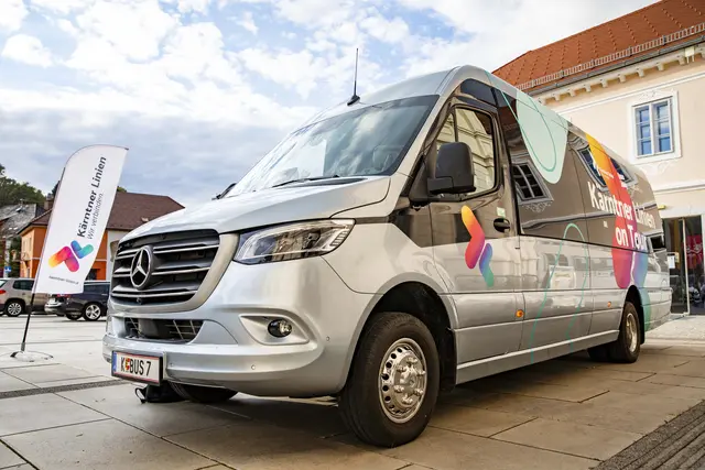 Das Team der Kärntner Linien ist aktuell im ganzen Land unterwegs und informiert.  | Foto: Madlin Peko - VKG