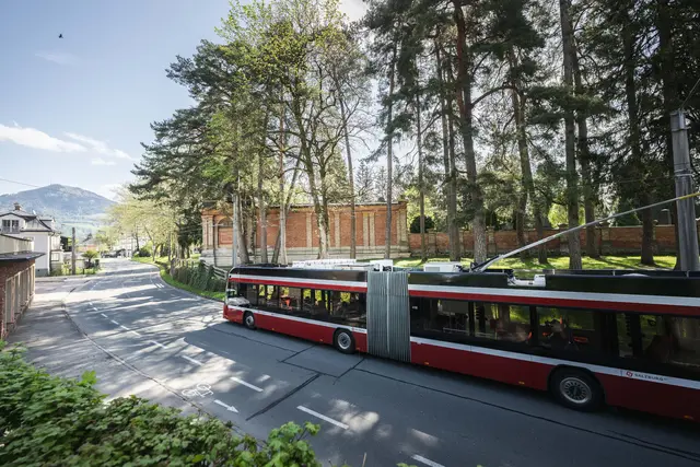 Am ersten November (Allerheiligen) gibt es in der Stadt Salzburg Verstärkerfahrten der Linien 5, 9 und 22.
 | Foto: Salzburg Linien
