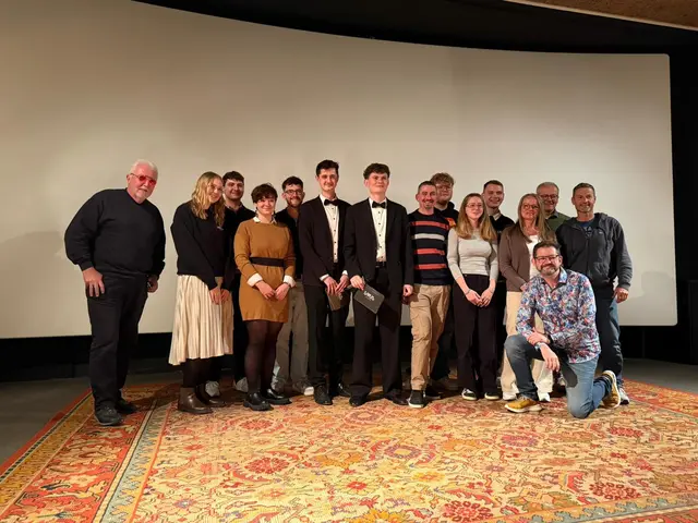 v.l.nr: Hermann Hauer, Anika Mayer, Raphael Berndl, Julia Coman, Michael Lochner, Samuel Leeb, Simon Berecz, Andreas Berecz, Nico Anglmayer, Ciara Zmek, Simon Höller, Bianka Baumgartner, Herbert Schauer, Manfred Unhaller und Martin Leeb | Foto: Martin Leeb