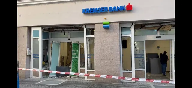 Die Filiale wurde verwüstet. Die Tat ereignete sich in der Nacht auf den 29. Oktober um 3:41 Uhr. | Foto: DOKU NÖ