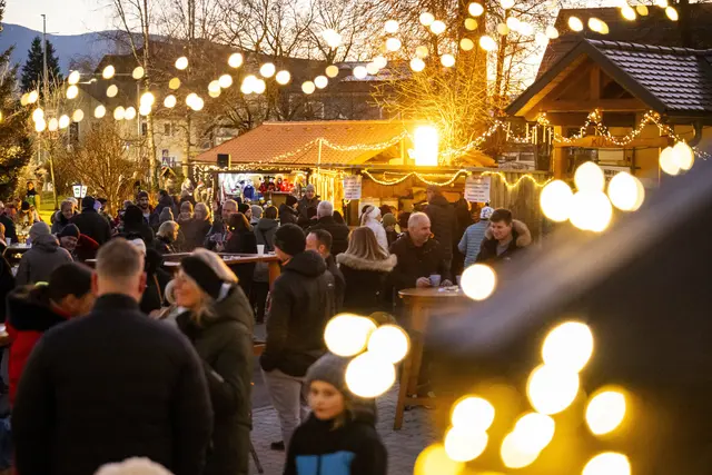 Die Adventmarktzeit beginnt bald.  | Foto: Michael Jurtin