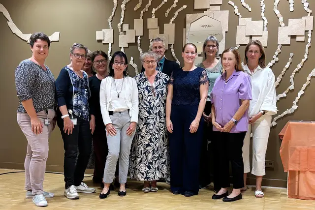 Koordinatorin PKD* Baden und Stationsleitung Manuela Jäger, Ehrenamtliche Seelsorgerin Eveline Hödl, MPT Baden Brigitte Freismuth, Hospizteam Baden Elisabeth Österreicher, Koordinatorin Hospizteam Baden Alice Falb, Stellvertretende Koordinatorin Hospizteam Baden Angela Lang, Seelsorger Stefan Hübscher, Ärztliche Direktorin Claudia Herbst, Hospizteam Sylvia Exner, Hospizteam Baden Brigitte Fischer, MPT Baden Sylvia Mayer. | Foto: Landesklinikum Baden-Mödling