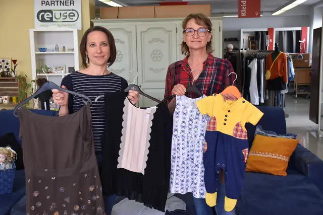 Von Spielwaren bis Bekleidung gibt es in der Schatzgrube. | Foto: Michael Strini