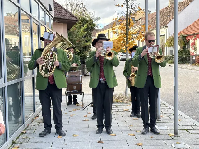 Die Felser Hauerkapelle spielte groß auf. | Foto: Victoria Edlinger