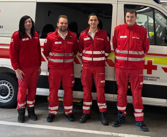 Die vier neuen Führungskräfte: Walter Grün-Lutterotti, Fabian Bittermann, Eric Zimmermann und Fabian Pruckner | Foto: Rotes Kreuz Waidhofen/Thaya