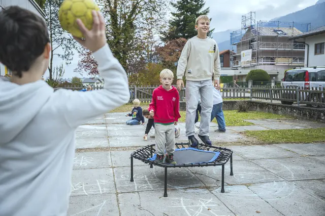 Eine „Bewegte Schule“ achtet auf ein ganzheitliches Lernen und eine damit verbundene Methoden-Vielfalt. | Foto: slw/Berger