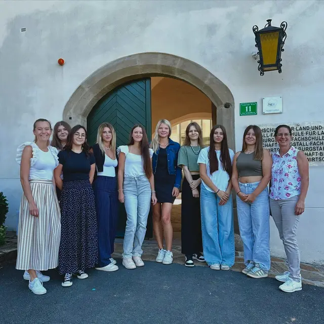 Große Freude: An der Fachschule Burgstall kann man jetzt die Matura absolvieren. | Foto: Fachschule Burgstall