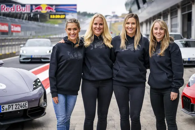 Die Instruktorinnen gaben wertvolle Tipps. | Foto: Red Bull/Lucas Pripfl