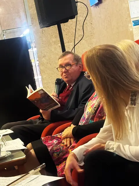 Lesung im slowakischen Piešťany: Erwin Matl, vorne Hanna Oppelmayer | Foto: Helene Levar