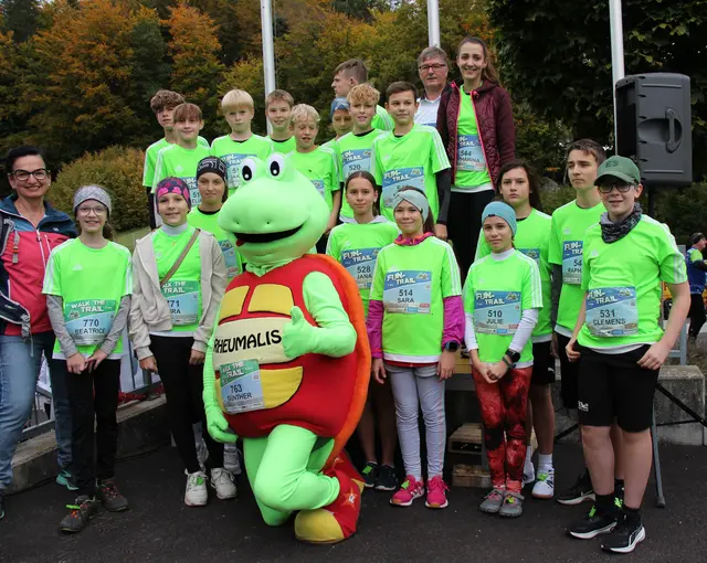 Die Musikmittelschule Saxen stellte beim Rheumalis-Lauf 2025 die größte Schulgruppe. | Foto: Musikmittelschule Saxen