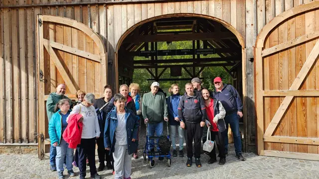 Bewohner:innen und Beschäftigte der Lebenshilfe in Vöcklabruck unternahmen einen gemeinsamen Wanderausflug mit dem Alpenverein.
 | Foto:  Lebenshilfe OÖ