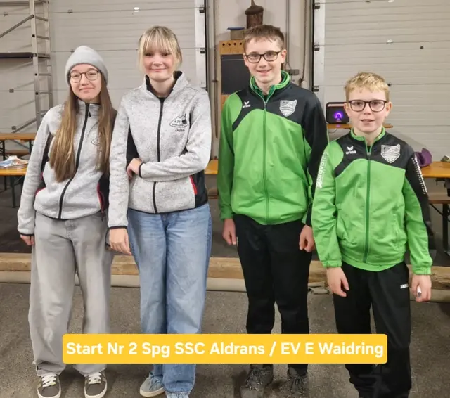 Start Nr. 2  EV E Waidring / SSC Aldrans Lena Ciomber, Julia Schmiderer, Fabio Stöckholzer und Matteo Kolland. | Foto: Michaela Hanser, Roland Hanser, Michael Novák