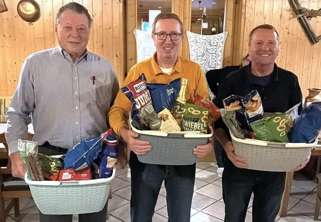 Die besten drei vom traditionellen Preisschnapsen: Hermann Rodler, Werner Pomberger und Rudi Scheifinger. | Foto: Seniorenbund Kapellen