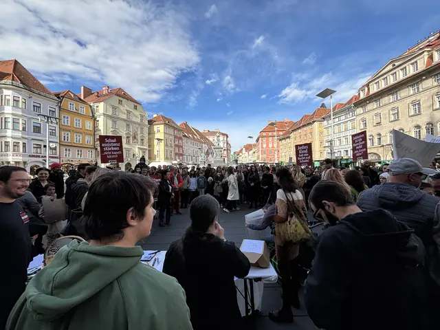 Die Kundgebung fand am Grazer Hauptplatz ihren Abschluss.  | Foto: MeinBezirk/Markus Kropac